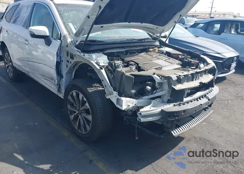 2015 Subaru Outback 3.6R Limited z USA, uszkodzony, nr VIN 4S4BSENCXF3228903